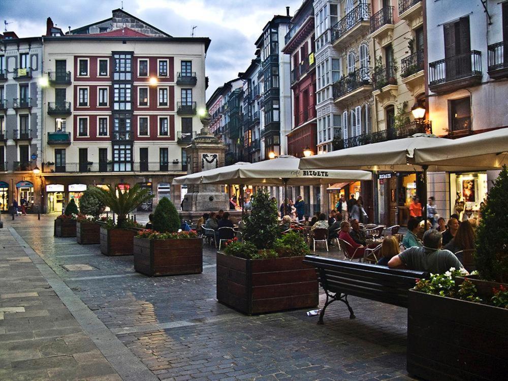 Habitacion Privada En El Centro De Bilbao Exterior foto